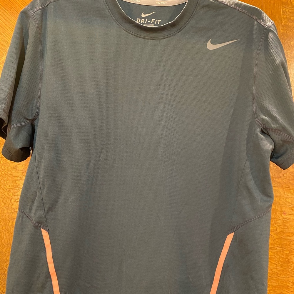 Nike Men’s Dri-Fit Training Tee
